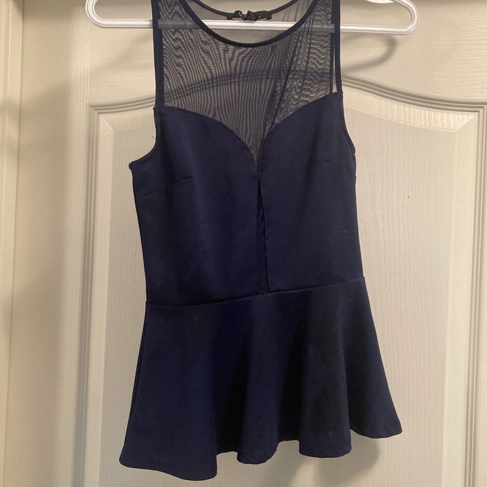 Fancy tank with mesh